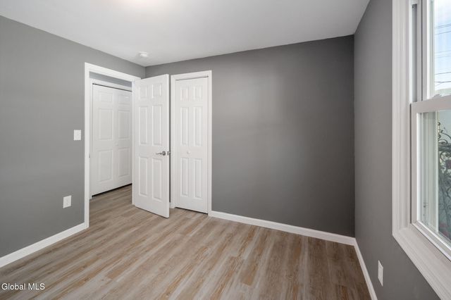 543 Clayton Road, Schenectady, NY 12304