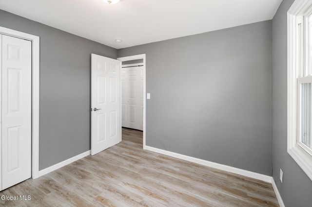 543 Clayton Road, Schenectady, NY 12304