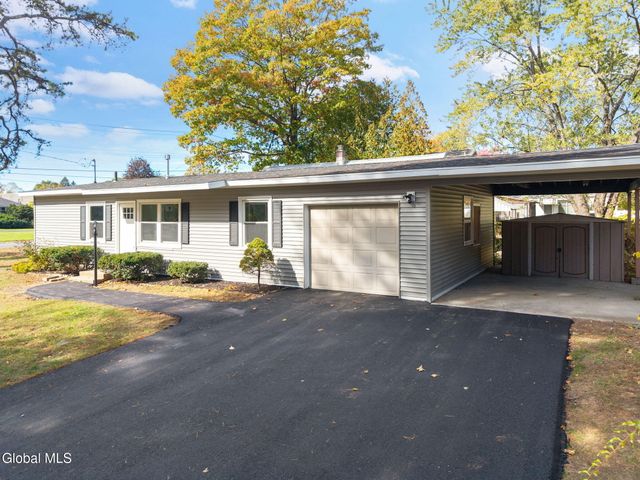 543 Clayton Road, Schenectady, NY 12304