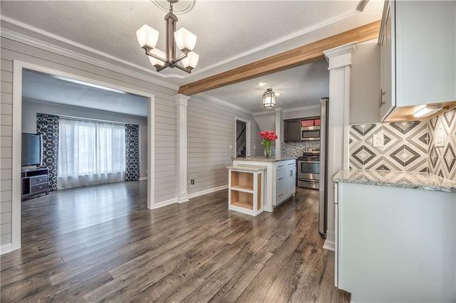 1409 E Oxford Place, Olathe, KS 66062