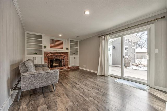 1409 E Oxford Place, Olathe, KS 66062