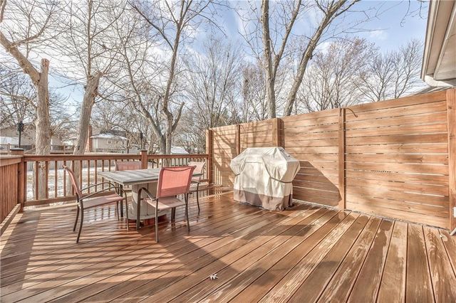 1409 E Oxford Place, Olathe, KS 66062