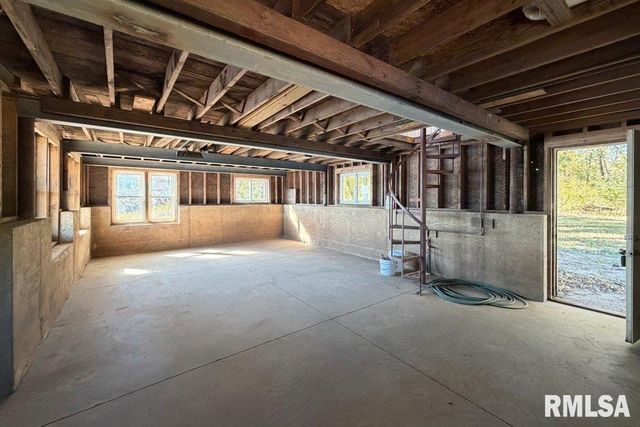 3456 IOWA Highway, Muscatine, IA 52761