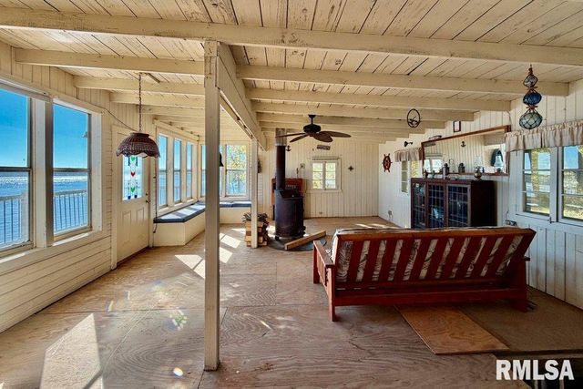 3456 IOWA Highway, Muscatine, IA 52761