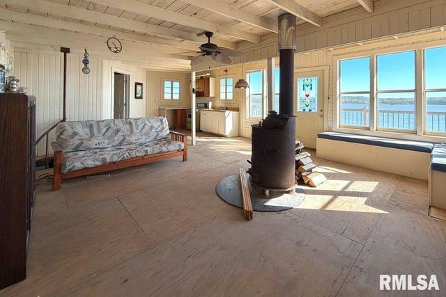 3456 IOWA Highway, Muscatine, IA 52761