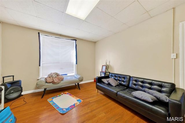 4703 Labadie Avenue, St Louis, MO 63115