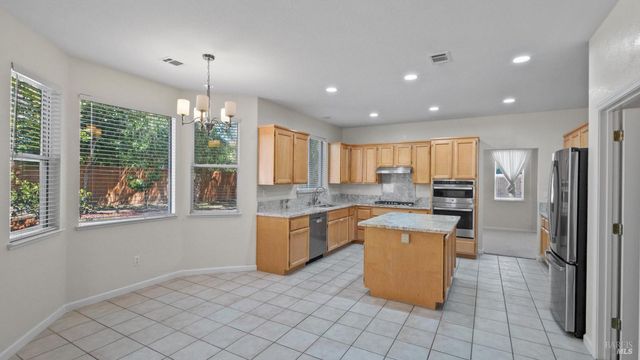 3603 Tassajara Ct, Fairfield, CA 94533