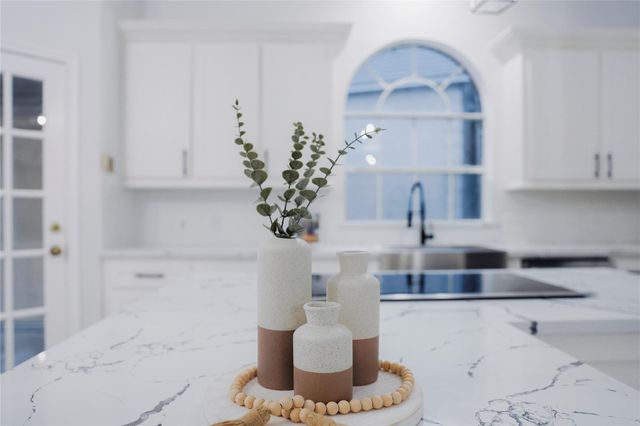 17527 Sandy Cliffs Drive, Houston, TX 77090