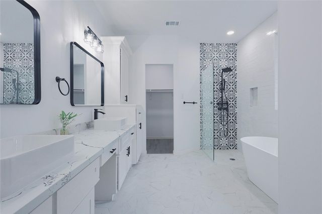 17527 Sandy Cliffs Drive, Houston, TX 77090