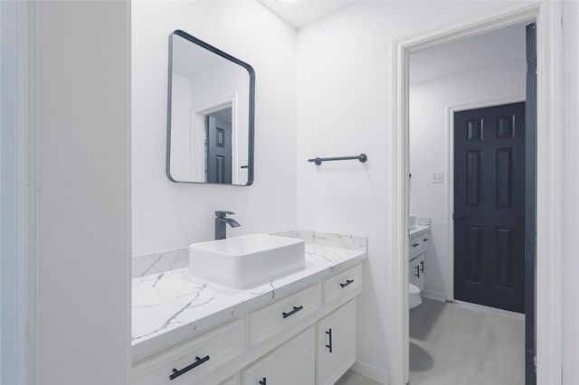 17527 Sandy Cliffs Drive, Houston, TX 77090