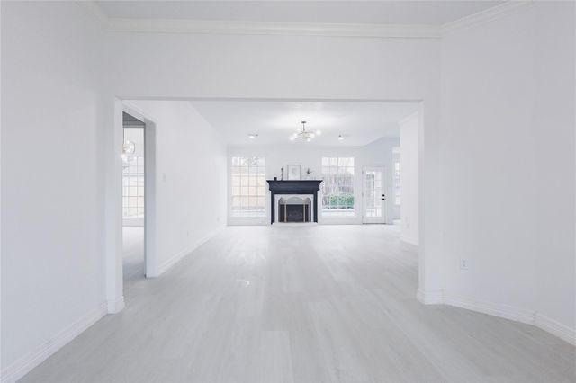 17527 Sandy Cliffs Drive, Houston, TX 77090