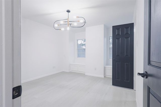 17527 Sandy Cliffs Drive, Houston, TX 77090