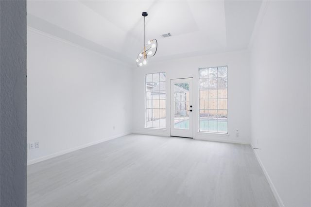 17527 Sandy Cliffs Drive, Houston, TX 77090