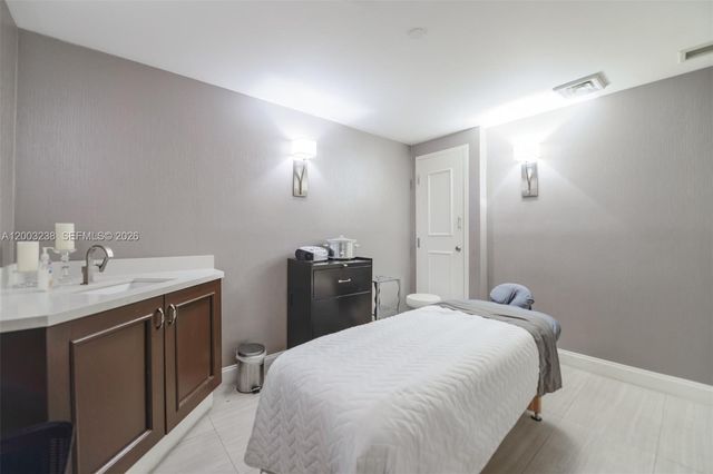 3201 NE 183rd St 2502, Aventura, FL 33160