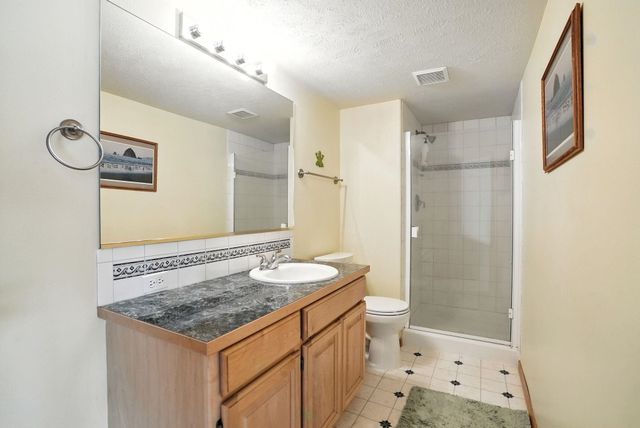 1607 E Wildflower Ln, Spokane, WA 99224