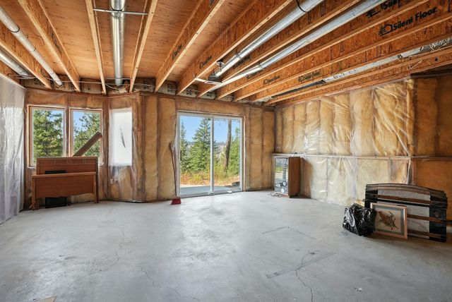 1607 E Wildflower Ln, Spokane, WA 99224