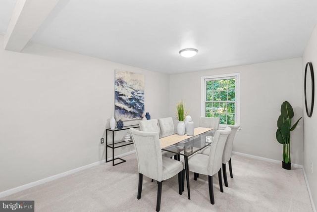 2284 DOSINIA CT, Reston, VA 20191
