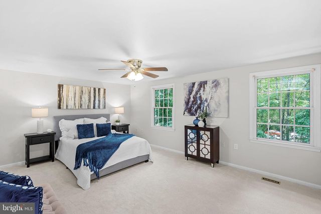 2284 DOSINIA CT, Reston, VA 20191