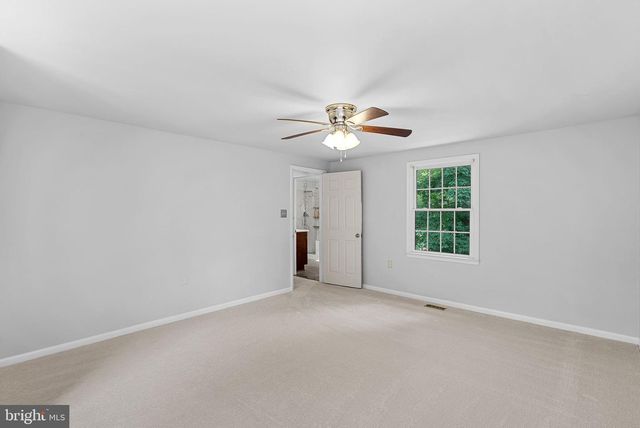 2284 DOSINIA CT, Reston, VA 20191