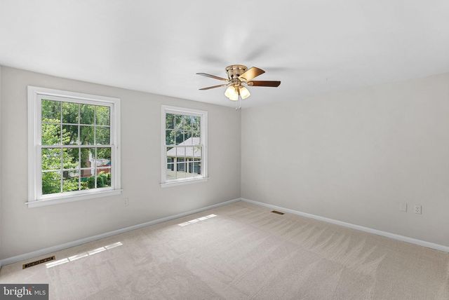 2284 DOSINIA CT, Reston, VA 20191