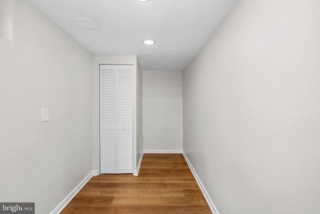 2284 DOSINIA CT, Reston, VA 20191