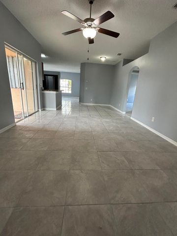 974 SE Albatross Avenue, Port St. Lucie, Port St Lucie, FL 34983