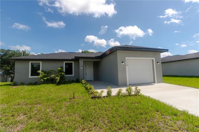 1119 Deauville ST E, Lehigh Acres, FL 33974