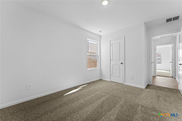211 Las Lomas Drive, San Marcos, TX 78666