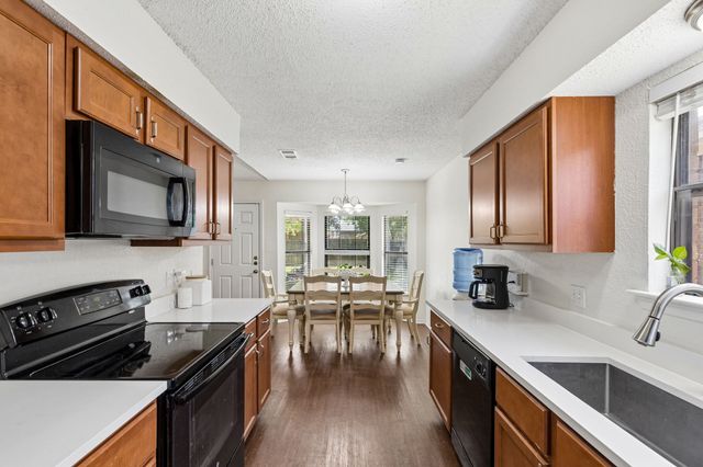 825 Bristol Avenue, Saginaw, TX 76179