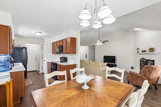 825 Bristol Avenue, Saginaw, TX 76179