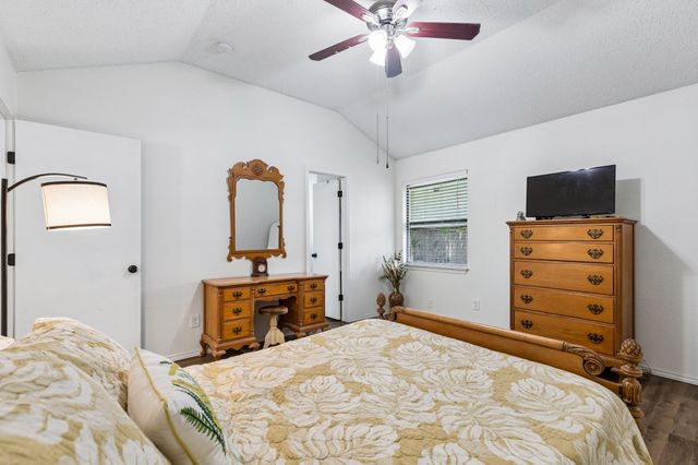 825 Bristol Avenue, Saginaw, TX 76179