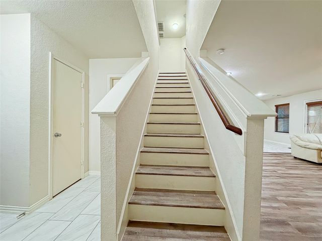 9507 Narnia Springs Court, Houston, TX 77075