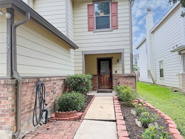 9507 Narnia Springs Court, Houston, TX 77075