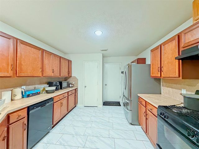 9507 Narnia Springs Court, Houston, TX 77075