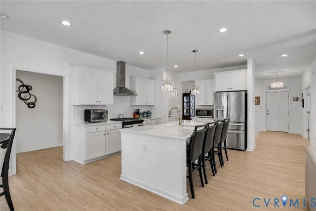 9400 Kinnerton Dr, Midlothian, VA 23112