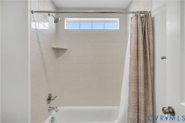9400 Kinnerton Dr, Midlothian, VA 23112