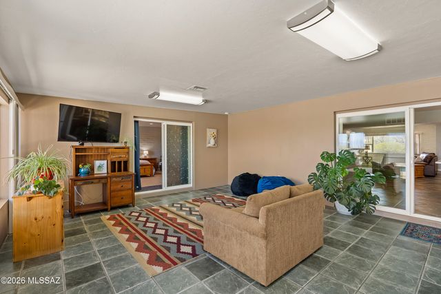 7005 N Wade Road, Tucson, AZ 85743