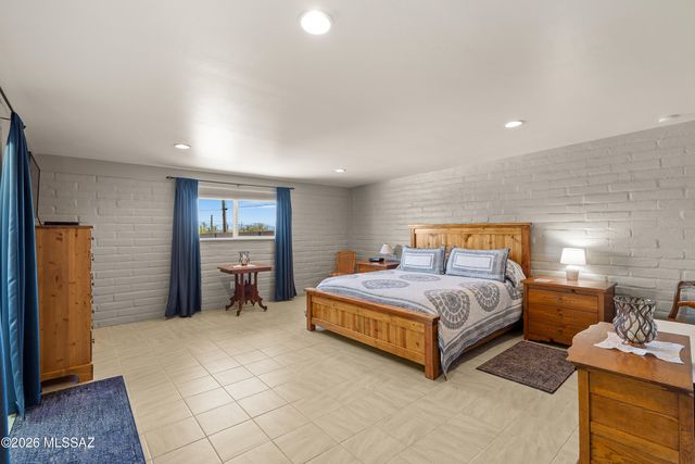 7005 N Wade Road, Tucson, AZ 85743