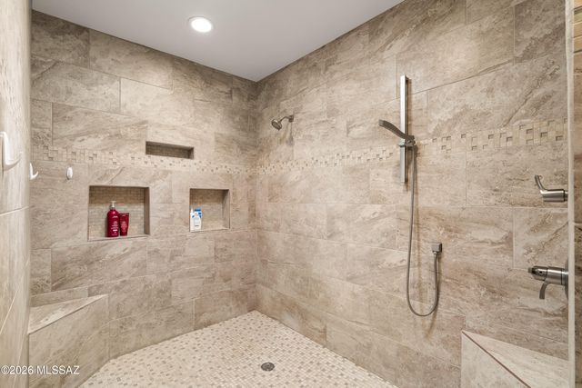 7005 N Wade Road, Tucson, AZ 85743