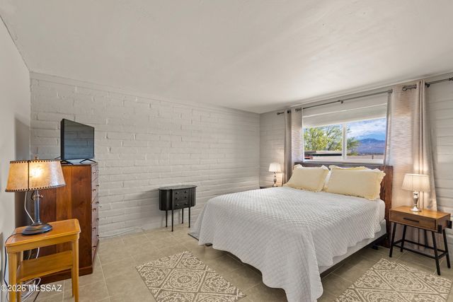 7005 N Wade Road, Tucson, AZ 85743