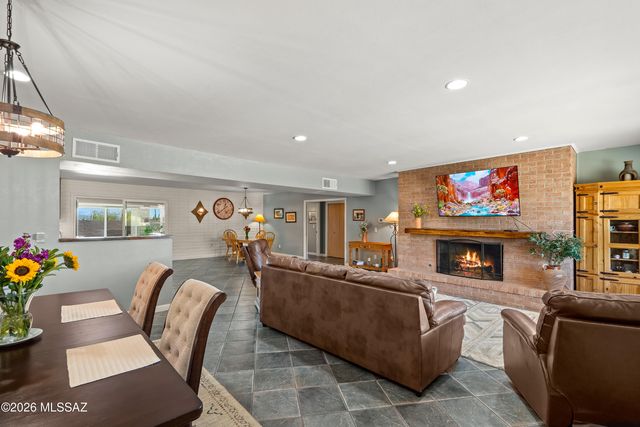 7005 N Wade Road, Tucson, AZ 85743