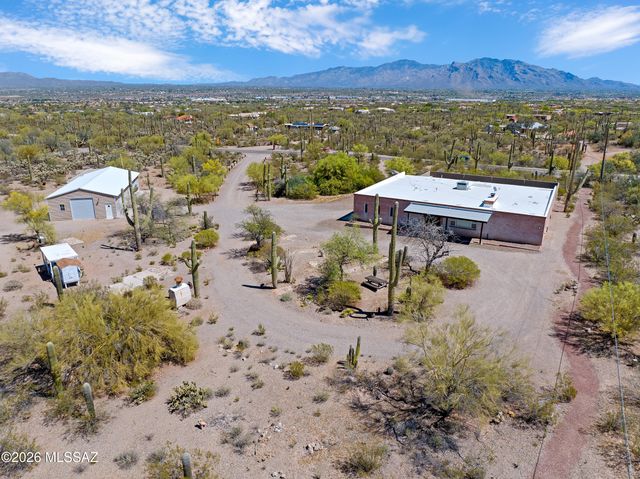 7005 N Wade Road, Tucson, AZ 85743
