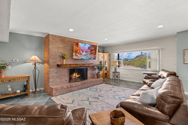 7005 N Wade Road, Tucson, AZ 85743