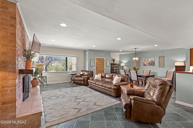 7005 N Wade Road, Tucson, AZ 85743