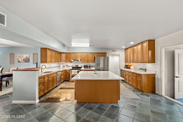 7005 N Wade Road, Tucson, AZ 85743