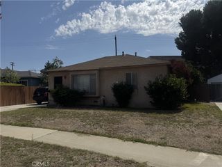 10555 Karmont, South Gate, CA 90280