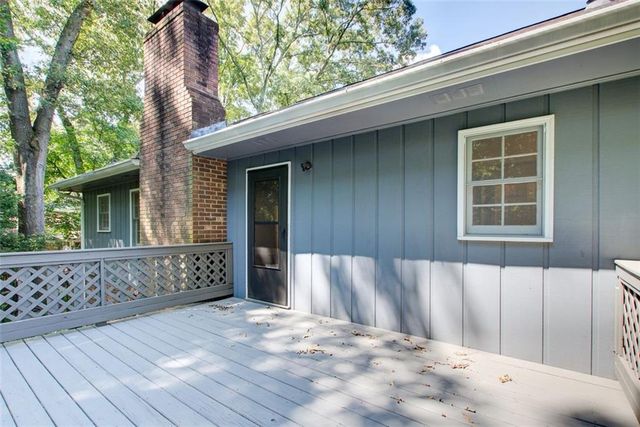 682 Ridgeview SW Drive, Lilburn, GA 30047