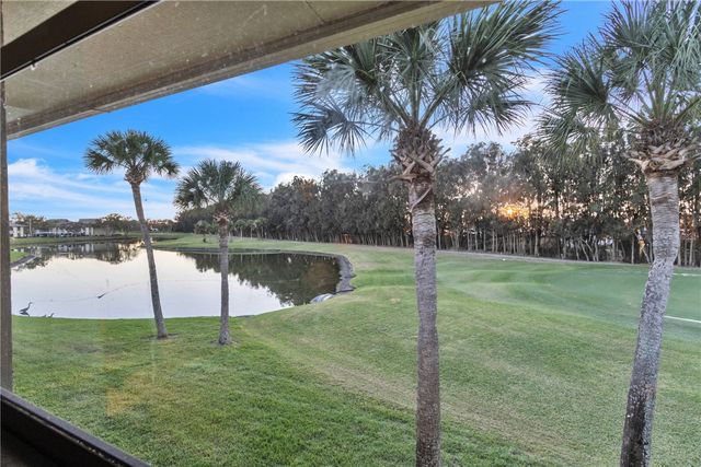 13 Plantation Drive 204, Vero Beach, FL 32966