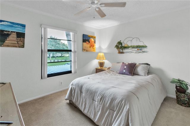 13 Plantation Drive 204, Vero Beach, FL 32966