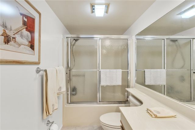 13 Plantation Drive 204, Vero Beach, FL 32966